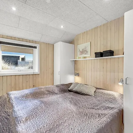 Stunning In Hvide Sande With Sauna Bjerregård