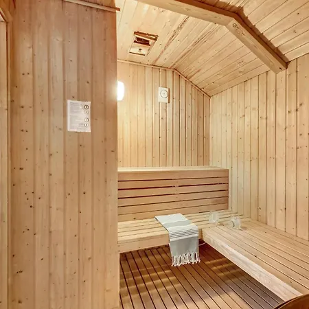 Stunning In Hvide Sande With Sauna بيت للعطل *