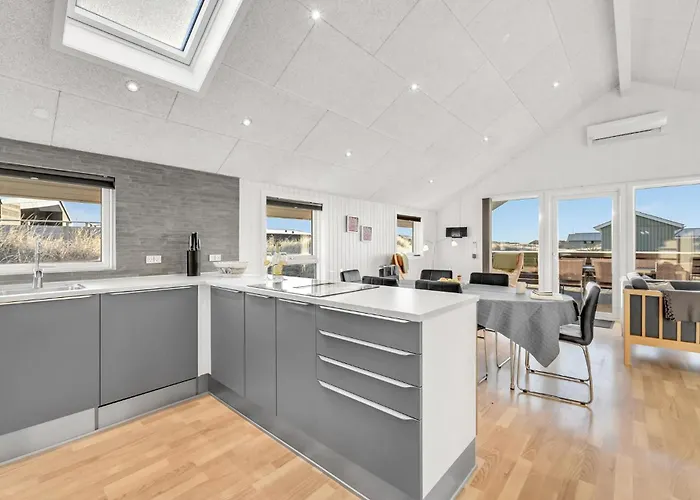 4 Bedroom Amazing In Hvide Sande Σπίτι διακοπών